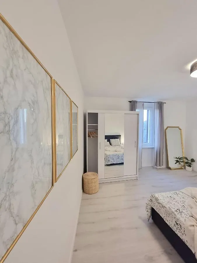 Un Ami Apartment Pula Croatia